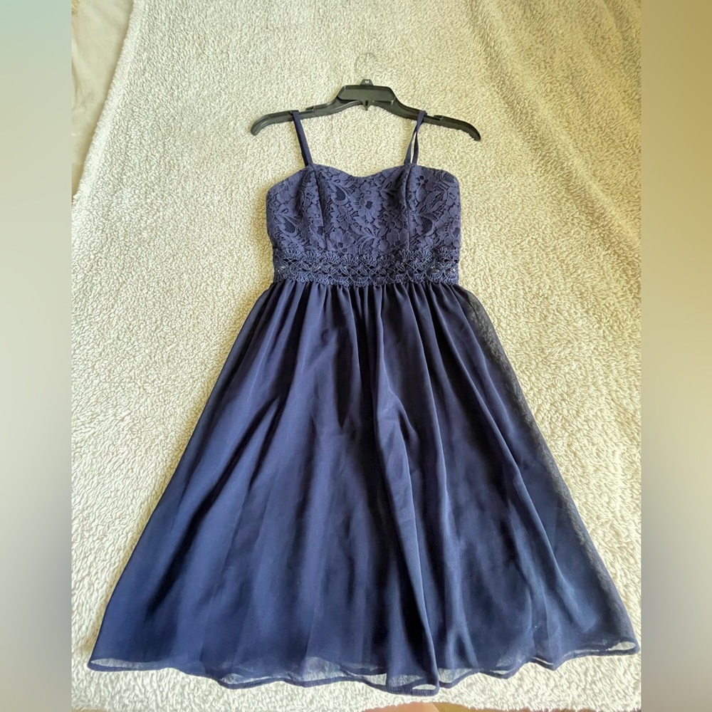 Junior’s Navy Blue Sweetheart Neck Dress